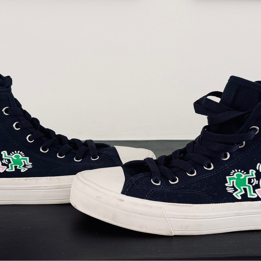 Keith Haring Black High-Tops with Signature Pop Art - Picture 2 of 6